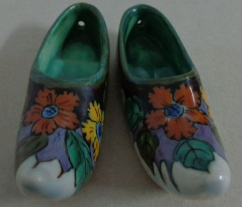 Gouda pottery Rido clogs