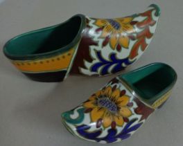 Gouda pottery decor Dahlia clog