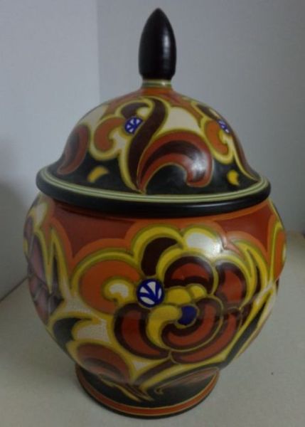 Gouda pottery punch bowl decor Guari