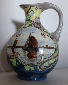 Paysage old water jug back