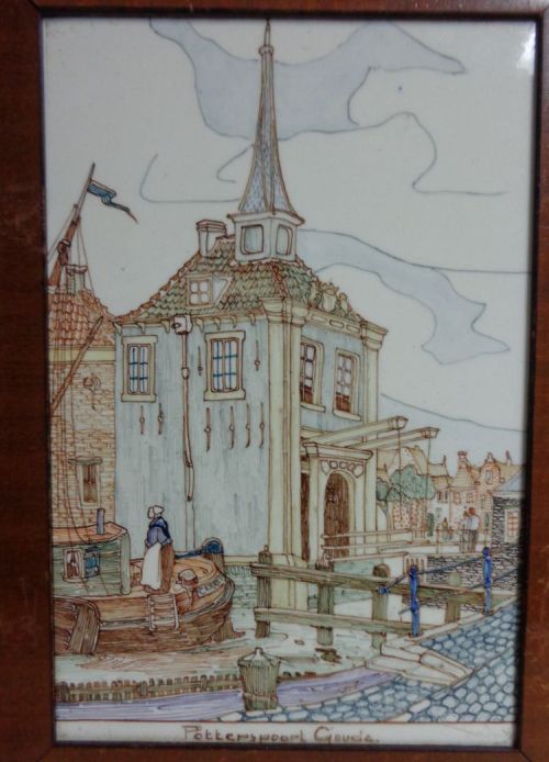 Gouda pottery Tile of the Potterspoort